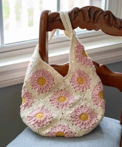 Sweet Dahlia Crochet Bag